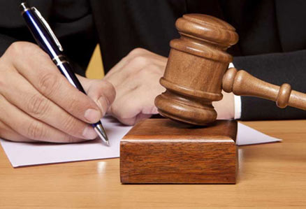 اهمیت انتخاب وکیل متخصص در عباس آباد